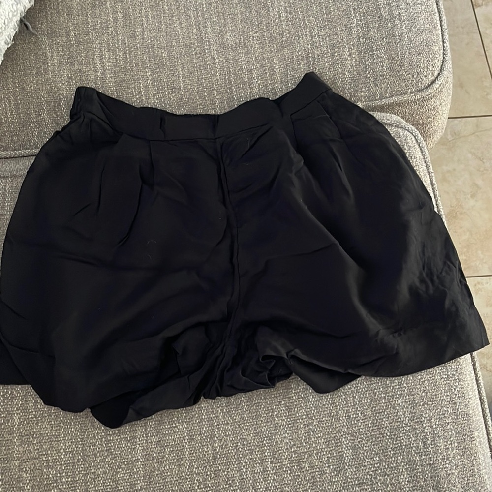 Womens black cotton shorts. Size 6